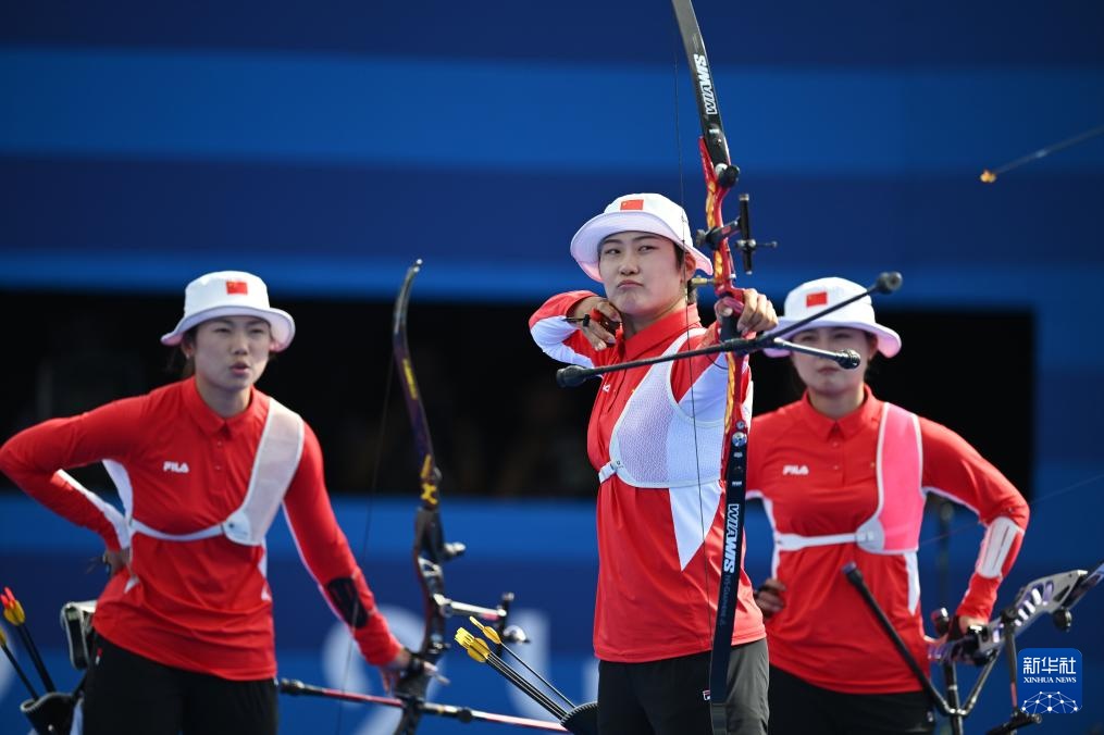 巴黎奥运会丨射箭——女子团体：中国队获得亚军