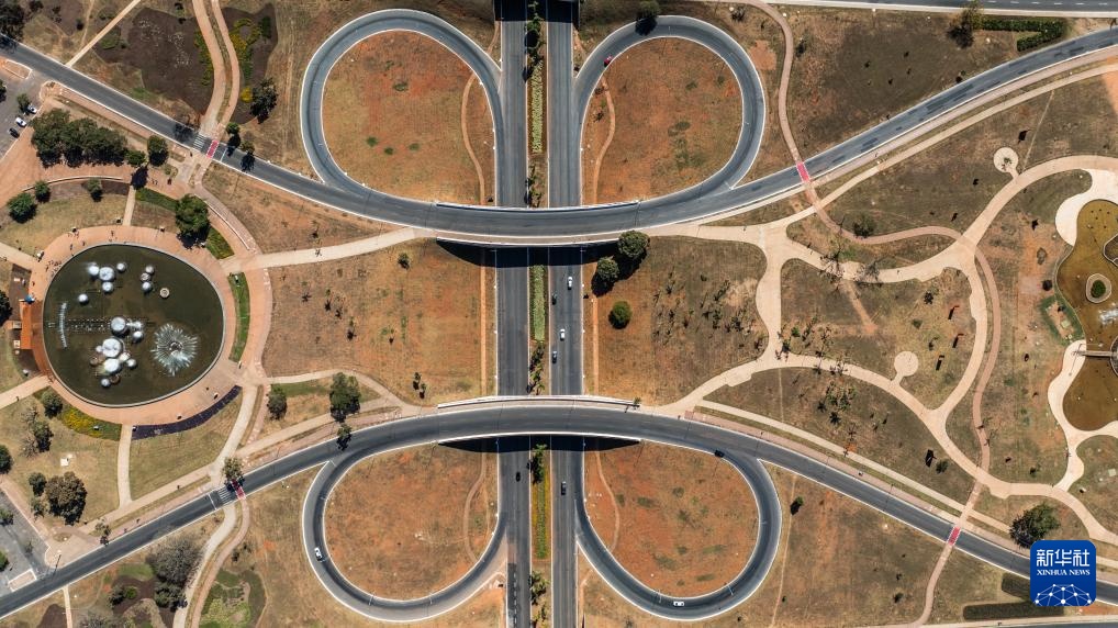 巴西利亚的城市中轴线掠影