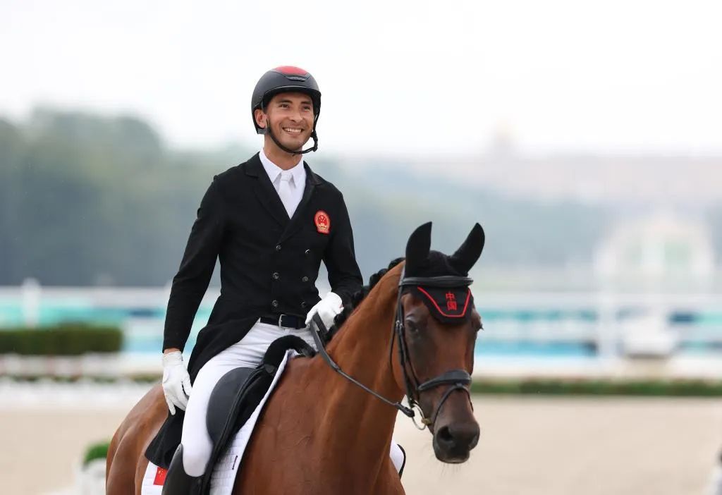 巴黎奥运会马术三项赛，中国选手华天遭“争议”判罚