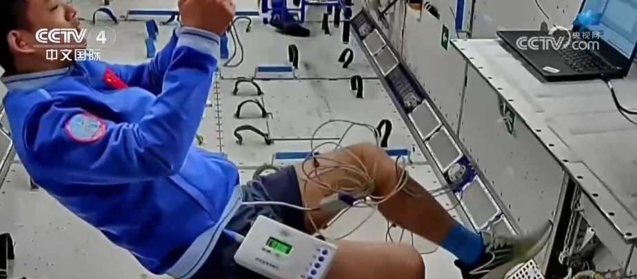 在轨超90天、两次出舱、多项实(试)验项目 神舟十八号乘组收获满满 在轨超90天、两次出舱、多项实(试)验项目 神舟十八号乘组收获满满