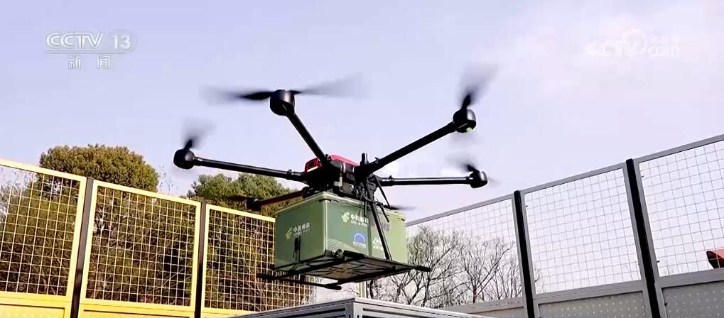 打通千城百业、贯通供需两端 快递“小包裹”推动经济“大发展”