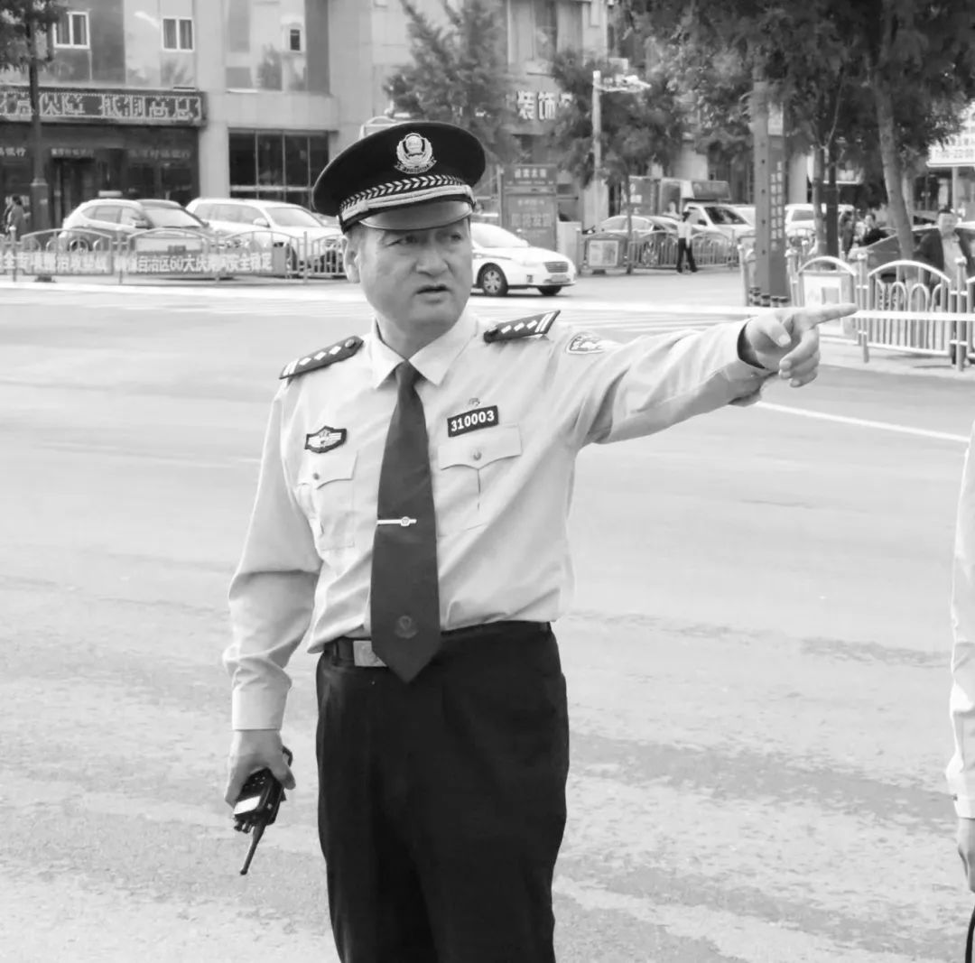 “爸爸，你又骗我……”