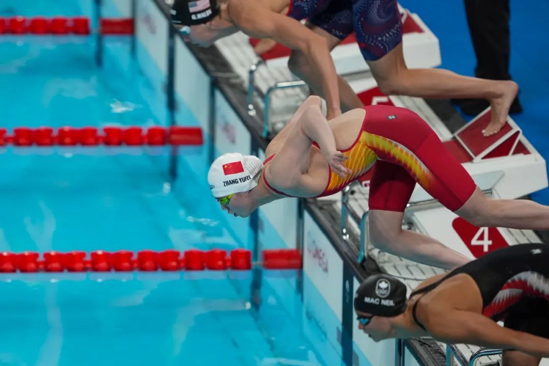 这一幕,热搜第一!张雨霏回应 这一幕,热搜第一!张雨霏回应