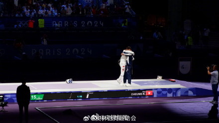 祝贺！张家朗卫冕个人花剑冠军