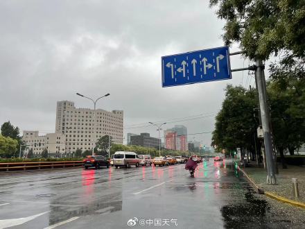 警惕次生灾害!北京今日雨水登场闷热缓解 局地或现暴雨 警惕次生灾害!北京今日雨水登场闷热缓解 局地或现暴雨