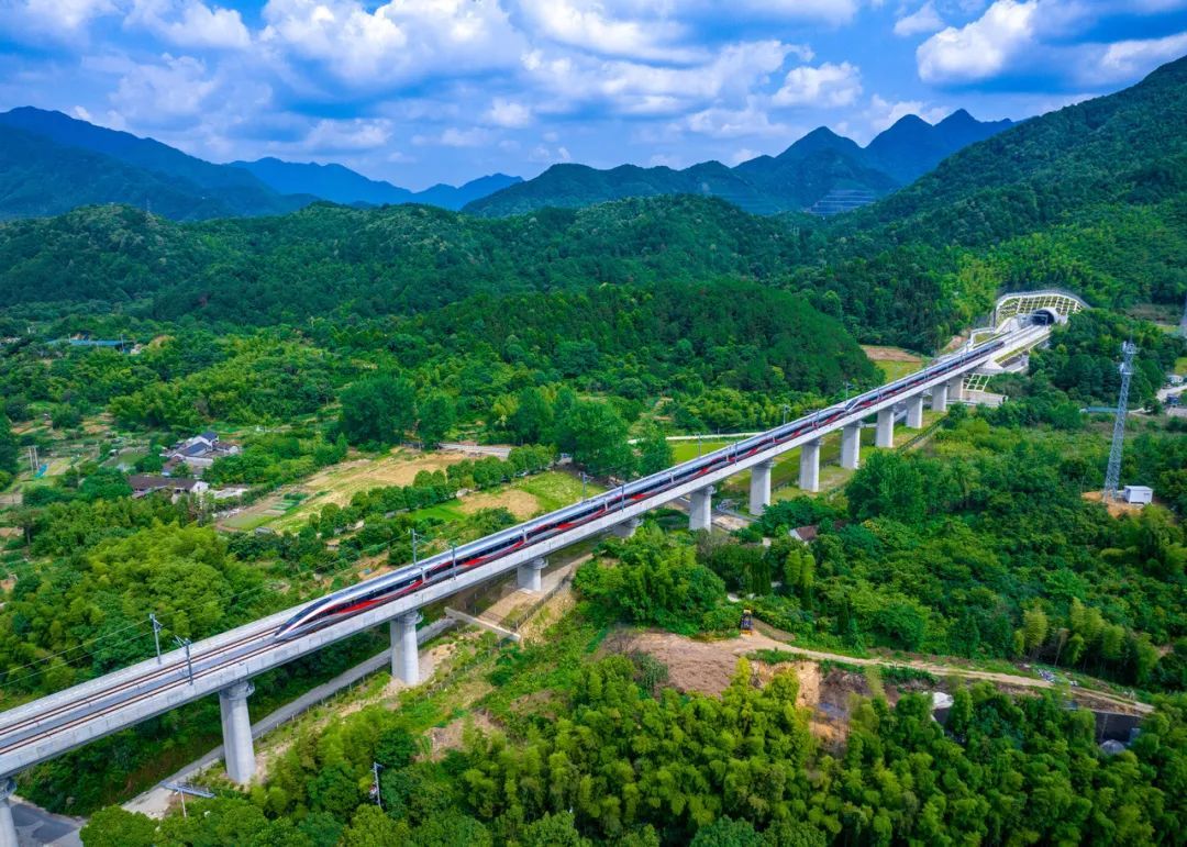 杭温高铁今起试运行！首趟车1小时到温州→