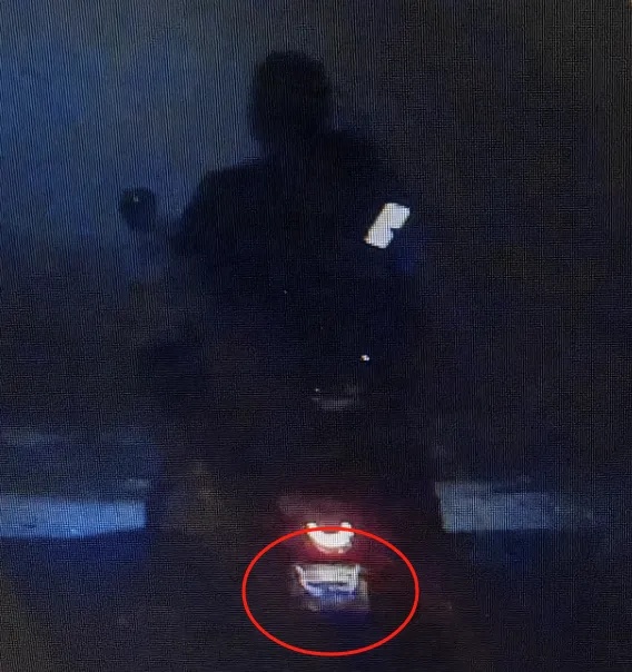 还在给号牌“戴”口罩?北京交管严打涉牌违法!查处1.8万起,行拘68人! 还在给号牌“戴”口罩?北京交管严打涉牌违法!查处1.8万起,行拘68人!