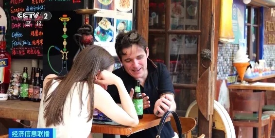 紧急招人!上海这个职业突然爆火,"一天能赚1000元" 紧急招人!上海这个职业突然爆火,"一天能赚1000元"