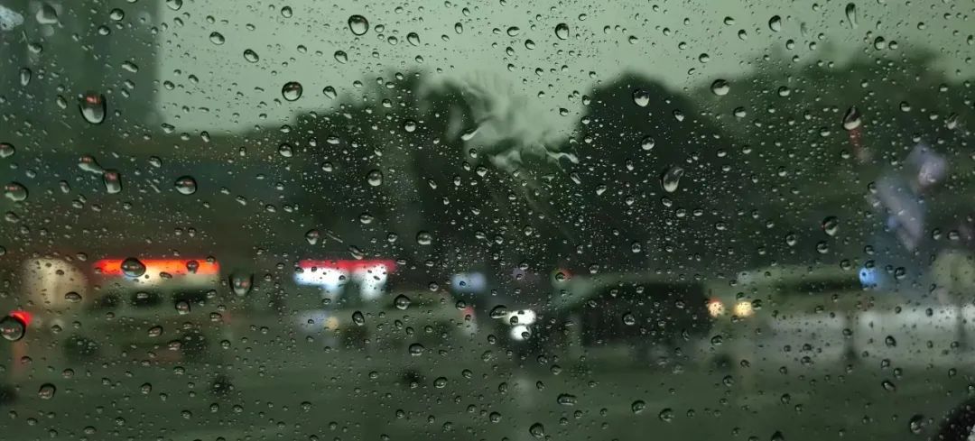 中央气象台双预警齐发！湖南资兴暴雨已致4人死亡