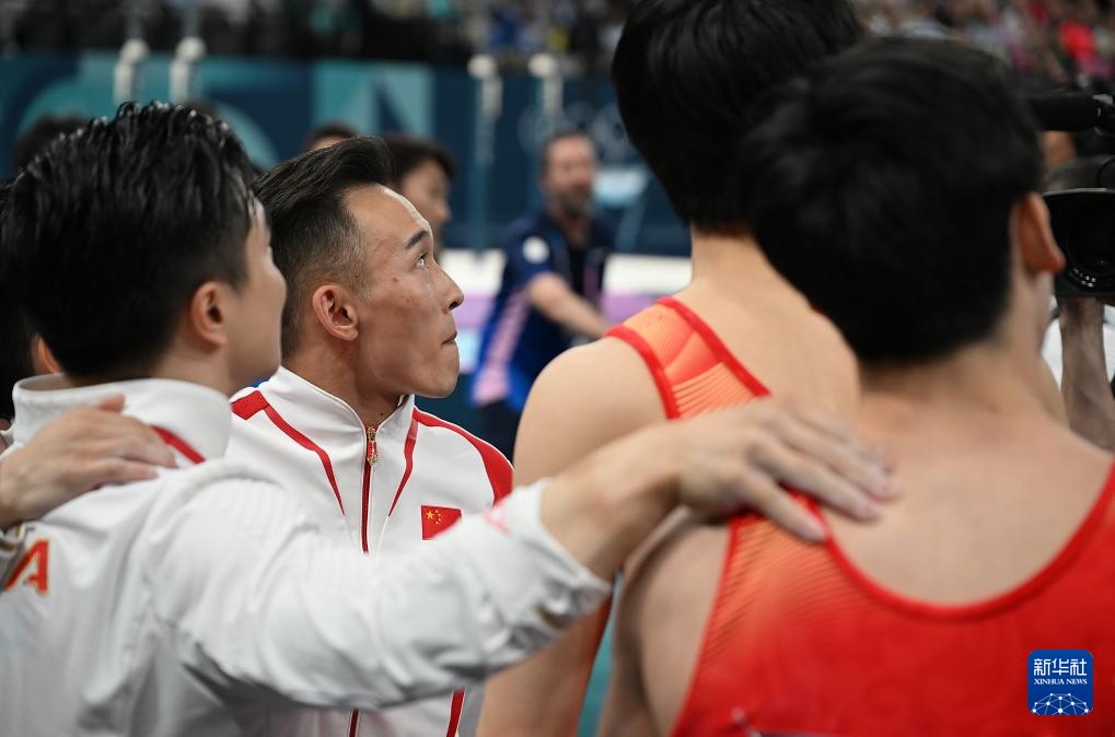 巴黎奥运会丨体操——男子团体决赛：中国队获得亚军