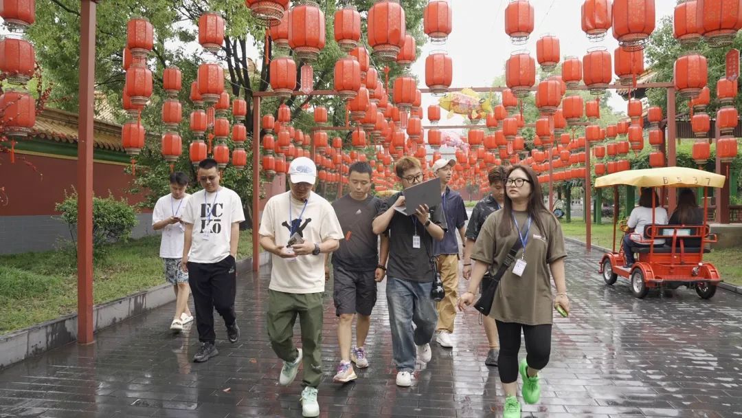 1分钟“重生复仇”，短剧“爽感”是如何炮制的
