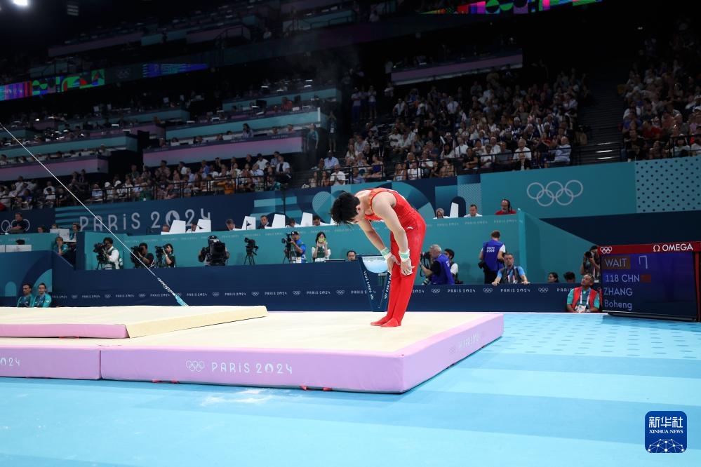 巴黎奥运会丨体操——男子团体决赛：中国队获得亚军