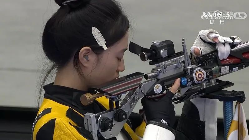 “阿条本条”“光靠干饭就”夺金他俩啥来头? “阿条本条”“光靠干饭就”夺金他俩啥来头?