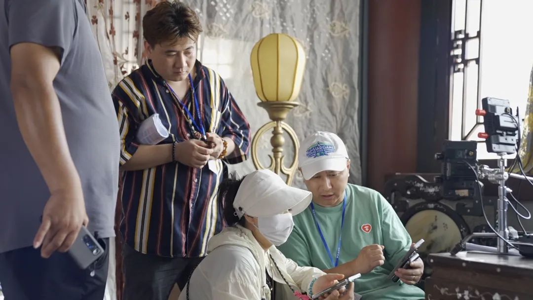 1分钟“重生复仇”，短剧“爽感”是如何炮制的