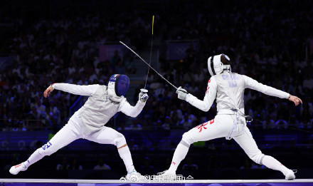 祝贺！张家朗卫冕个人花剑冠军