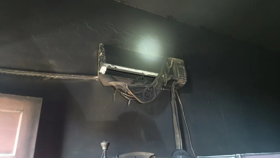 续命神器“发火”,家烧得面目全非! 续命神器“发火”,家烧得面目全非!