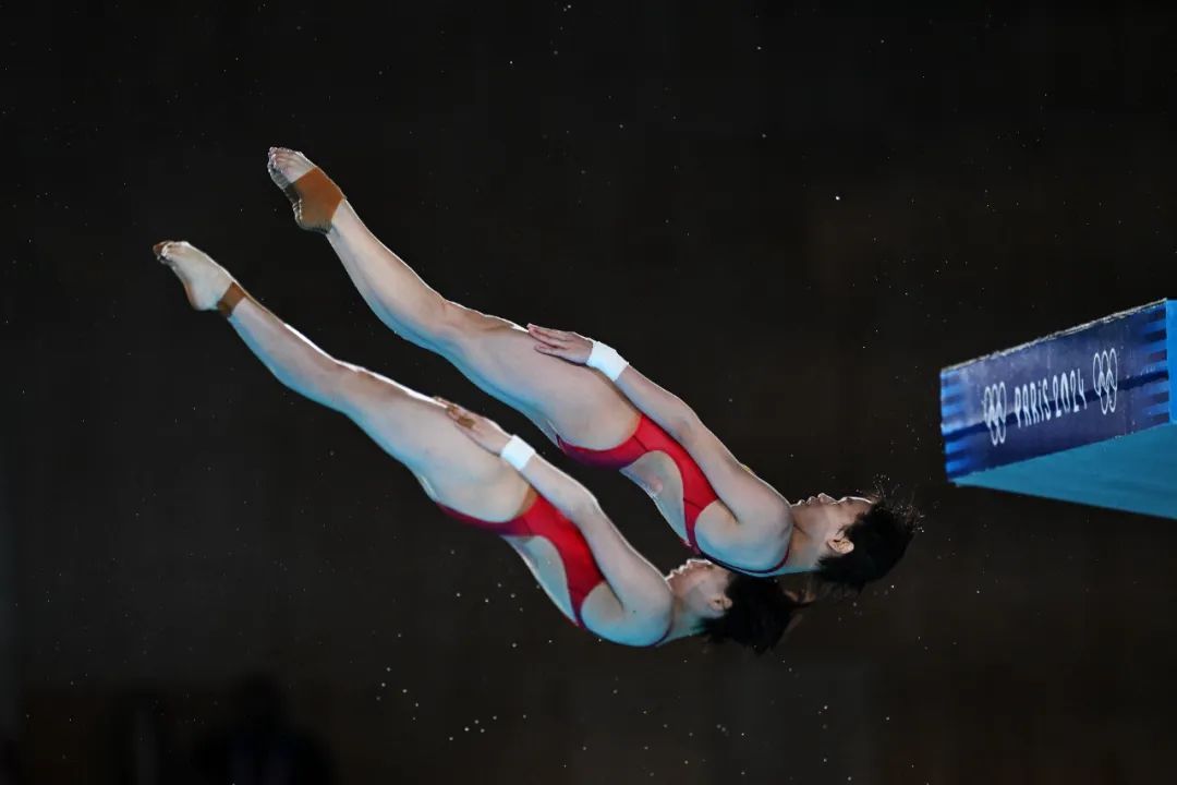 第7金!广东选手全红婵搭档陈芋汐夺女子双人10米跳台冠军 第7金!广东选手全红婵搭档陈芋汐夺女子双人10米跳台冠军