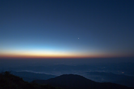 最新发现:金星疑现生命迹象 最新发现:金星疑现生命迹象