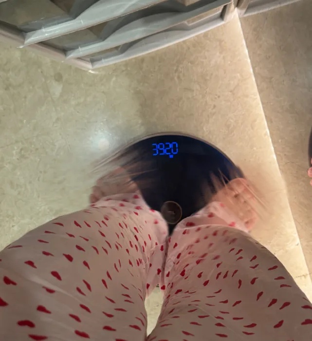 体重不到80斤！女演员自曝......