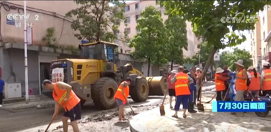吉林临江降雨减弱 清淤排涝有序进行