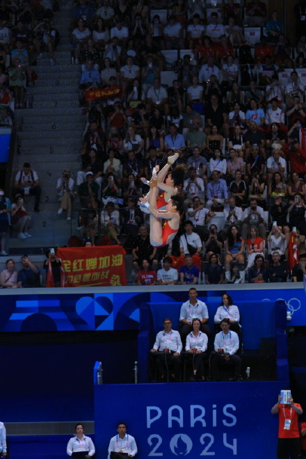 “复制粘贴”断层领先!全红婵陈芋汐金牌 “复制粘贴”断层领先!全红婵陈芋汐金牌