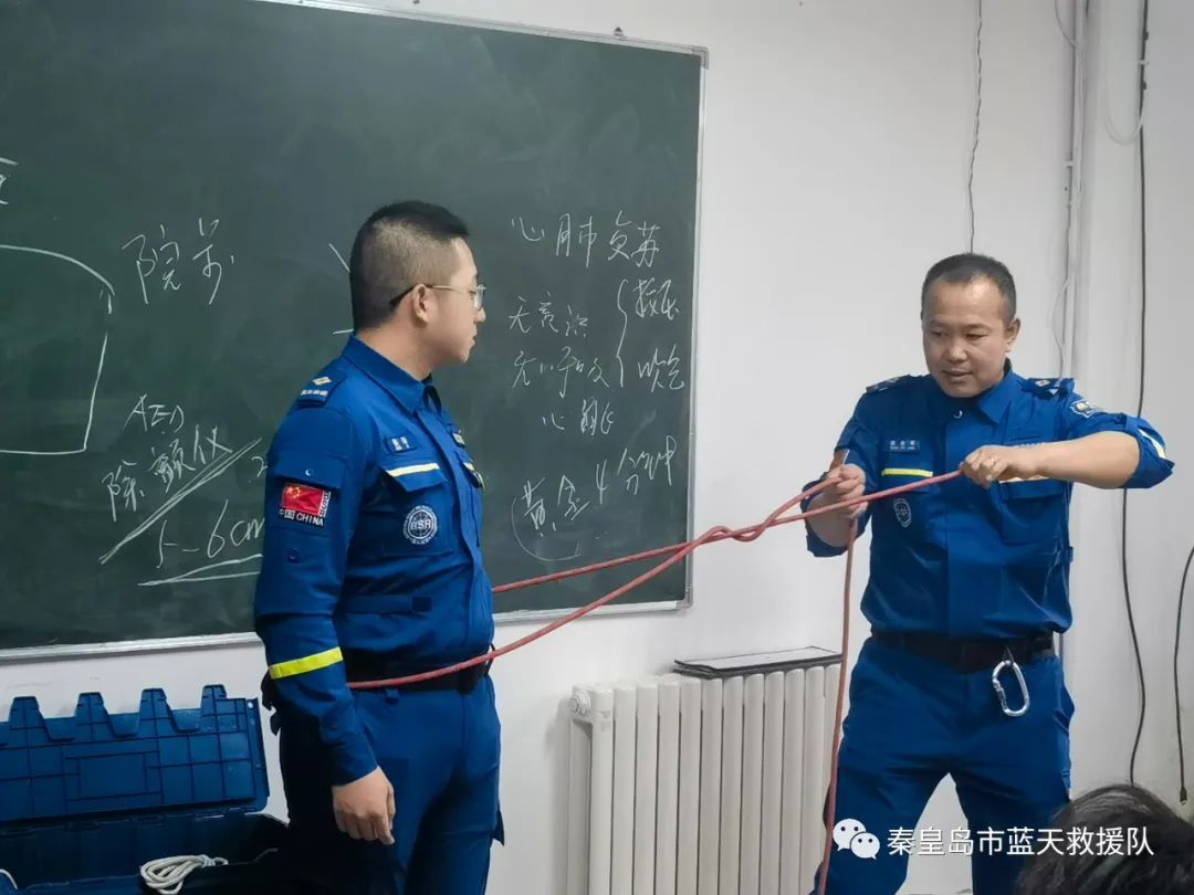 救人真的会“上瘾”！河北52岁大叔10年救援超120人…