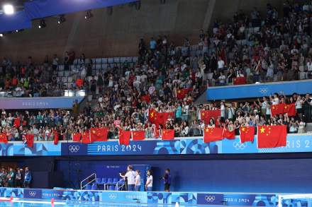 祝贺!全红婵陈芋汐登冠军领奖台 祝贺!全红婵陈芋汐登冠军领奖台