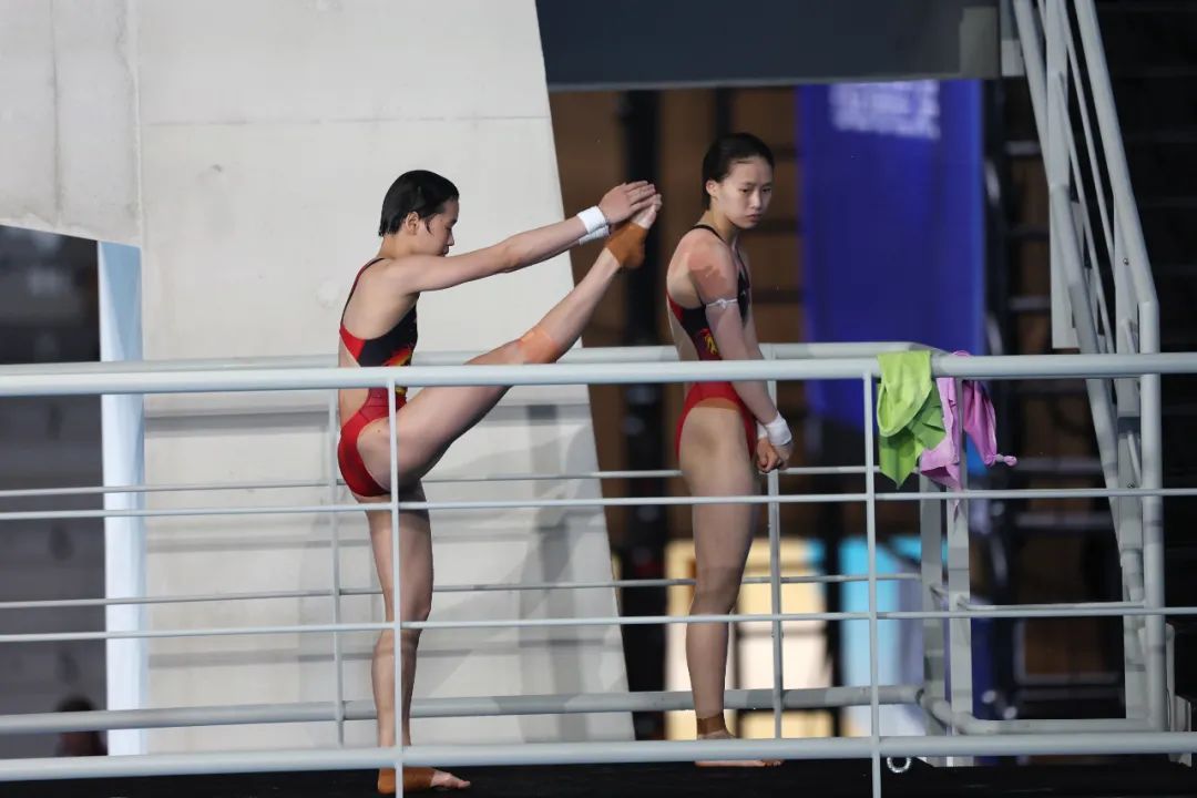 “水花消失术”再现!全红婵、陈芋汐携手夺冠! “水花消失术”再现!全红婵、陈芋汐携手夺冠!