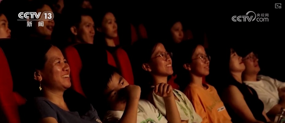 夏日消费市场文化掀“热潮”、文旅频“加热”、交易再“升温”