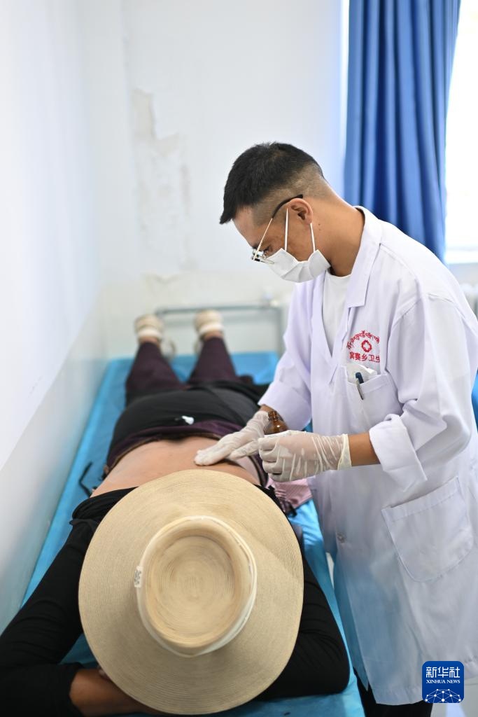 青海达日：提升高原乡村医疗卫生水平