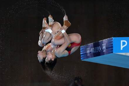 祝贺!全红婵陈芋汐登冠军领奖台 祝贺!全红婵陈芋汐登冠军领奖台