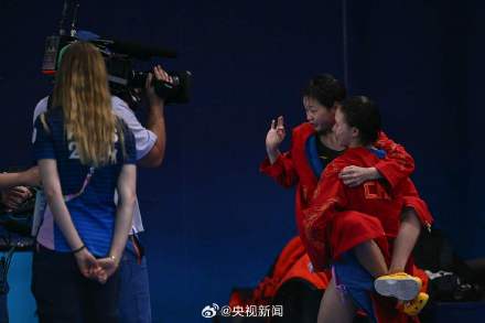 自信满满！全红婵拿捏手势