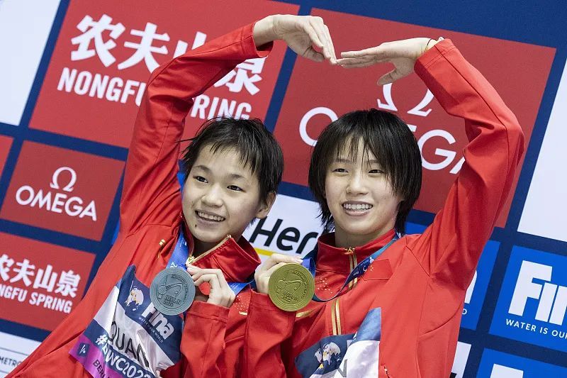 全红婵/陈芋汐,金牌! 全红婵/陈芋汐,金牌!