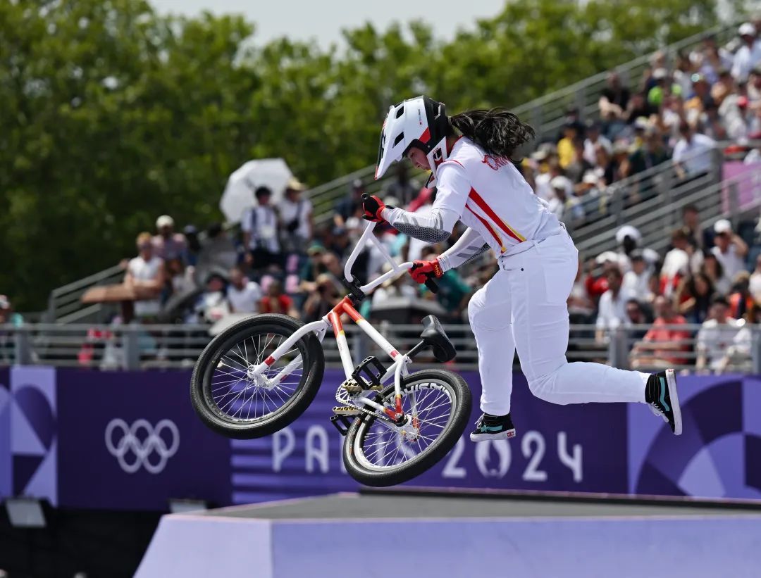 第8金！邓雅文自由式小轮车夺冠创历史！