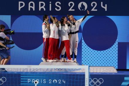 见证荣耀时刻!中国跳水梦之队40年50金 见证荣耀时刻!中国跳水梦之队40年50金