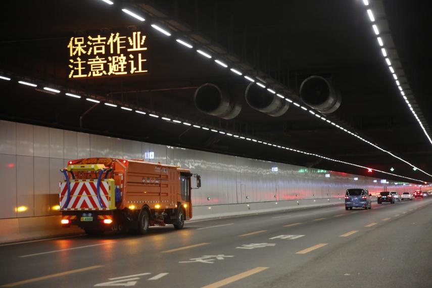 北京暑期交通高峰预警！京藏、京港澳等热门高速成出行焦点