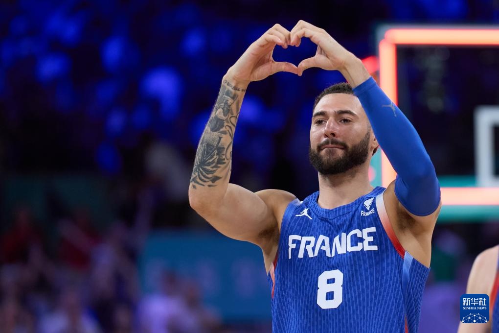 巴黎奥运会|篮球——男子小组赛:法国队胜日本队 巴黎奥运会|篮球——男子小组赛:法国队胜日本队