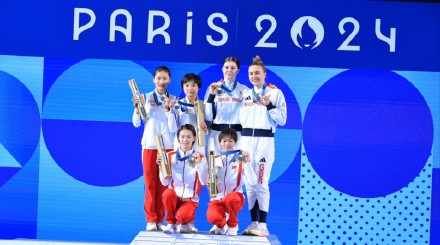 “复制粘贴”断层领先!全红婵陈芋汐金牌 “复制粘贴”断层领先!全红婵陈芋汐金牌