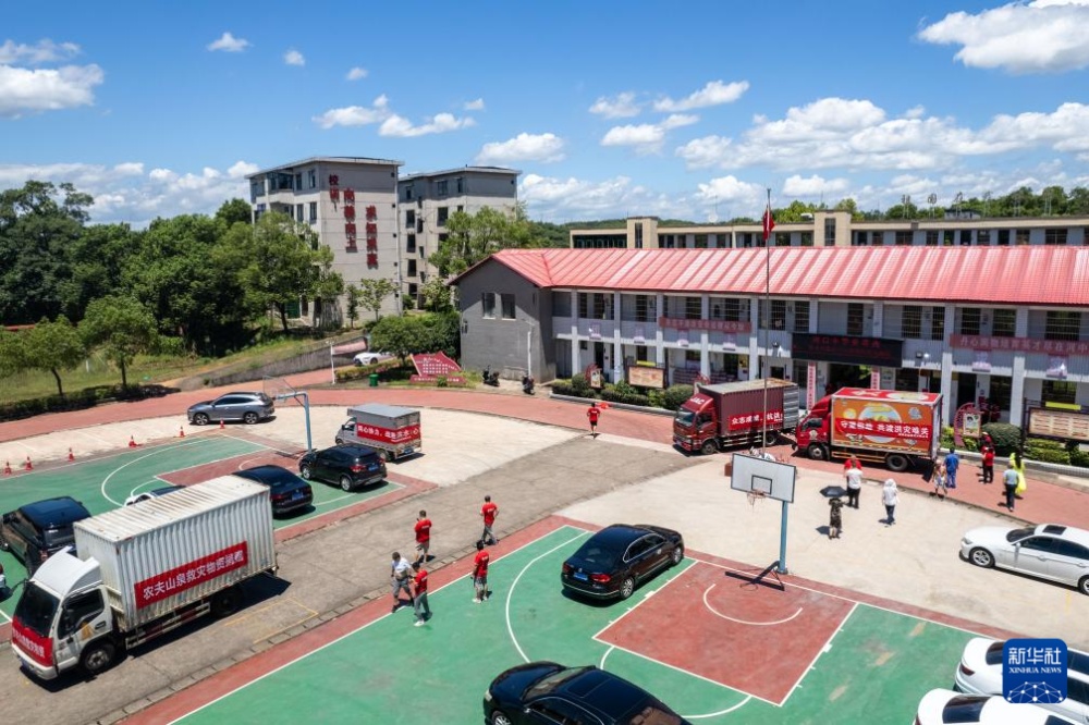 新华视点｜湖南湘潭涓水决口一线观察