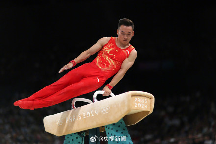 祝贺!中国包揽男子体操全能银牌铜牌! 祝贺!中国包揽男子体操全能银牌铜牌!