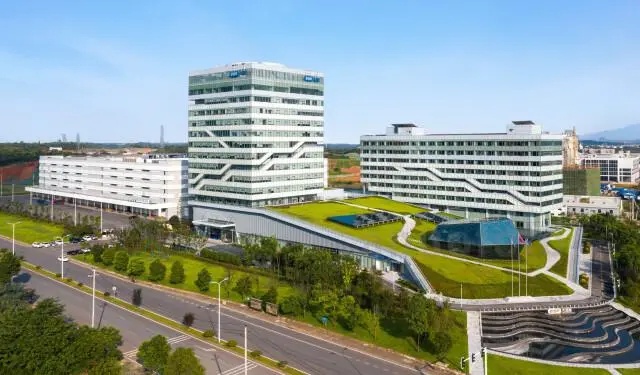 突发公告：董事长被立案调查！很多人在这里买过药…