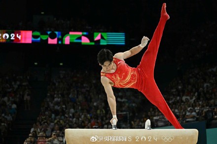 祝贺!中国包揽男子体操全能银牌铜牌! 祝贺!中国包揽男子体操全能银牌铜牌!