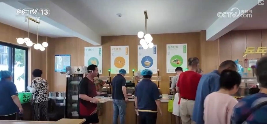 让军人成为社会尊崇的职业 让退役军人成为全社会尊重的人