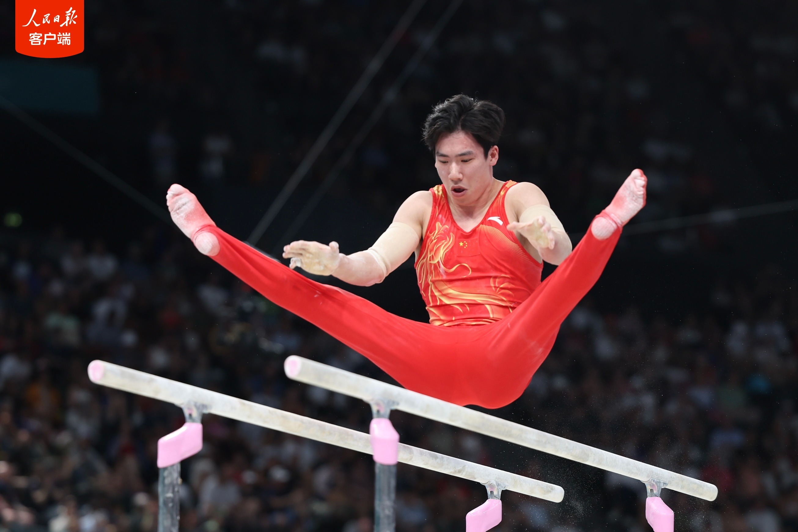 张博恒肖若腾夺得体操男子个人全能亚军、季军