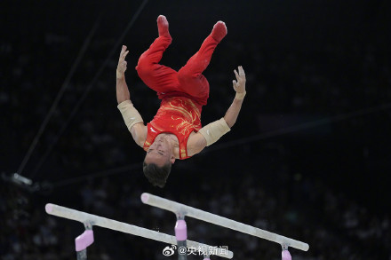 祝贺!中国包揽男子体操全能银牌铜牌! 祝贺!中国包揽男子体操全能银牌铜牌!