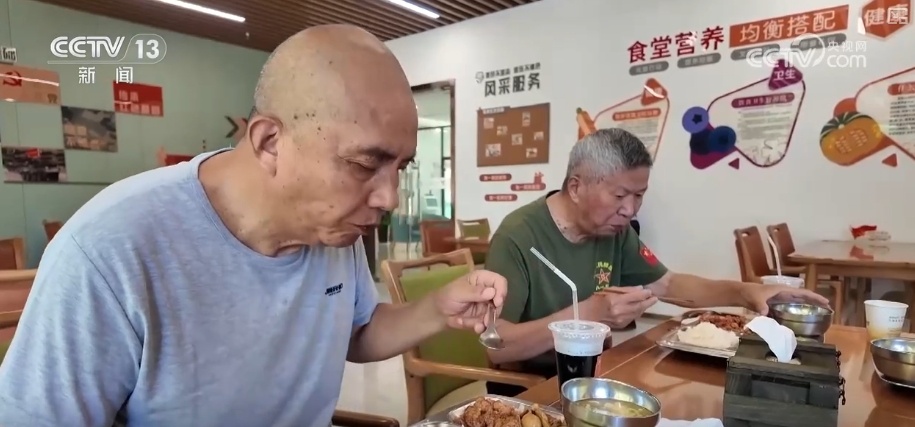 让军人成为社会尊崇的职业 让退役军人成为全社会尊重的人