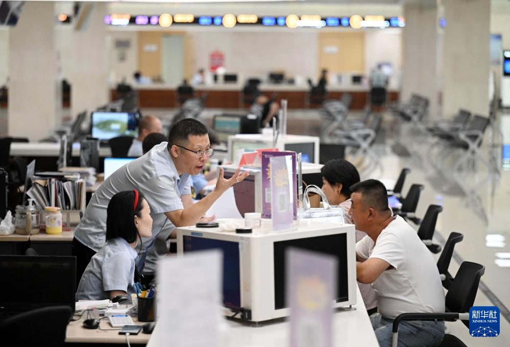 新华全媒+·改革故事｜从109枚到1枚——“一枚印章管审批”跑出改革“加速度”