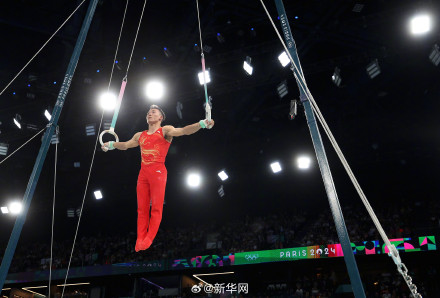 祝贺！张博恒体操个人全能银牌