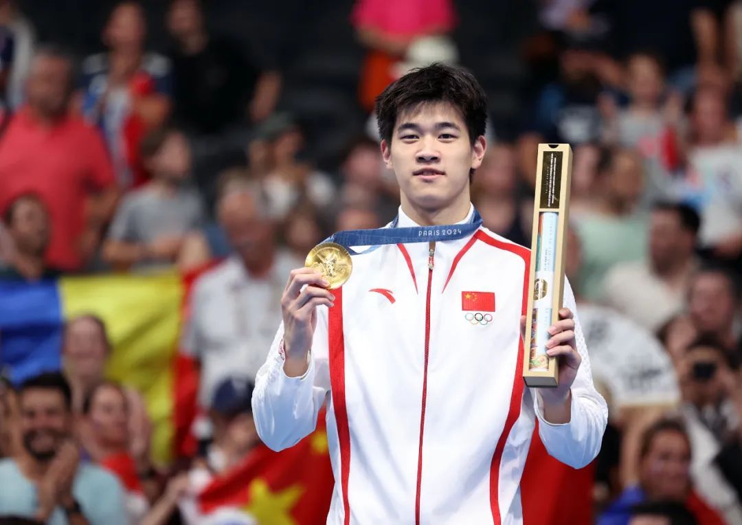 夺冠!打破世界纪录(附今日看点) 夺冠!打破世界纪录(附今日看点)