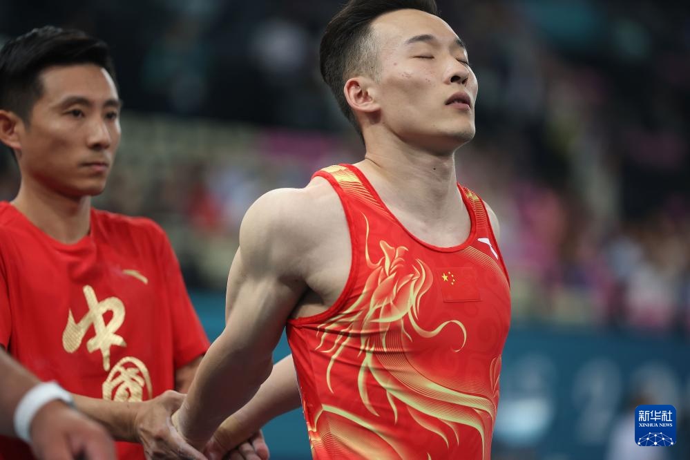 巴黎奥运会丨体操——中国选手张博恒、肖若腾分获男子个人全能亚、季军
